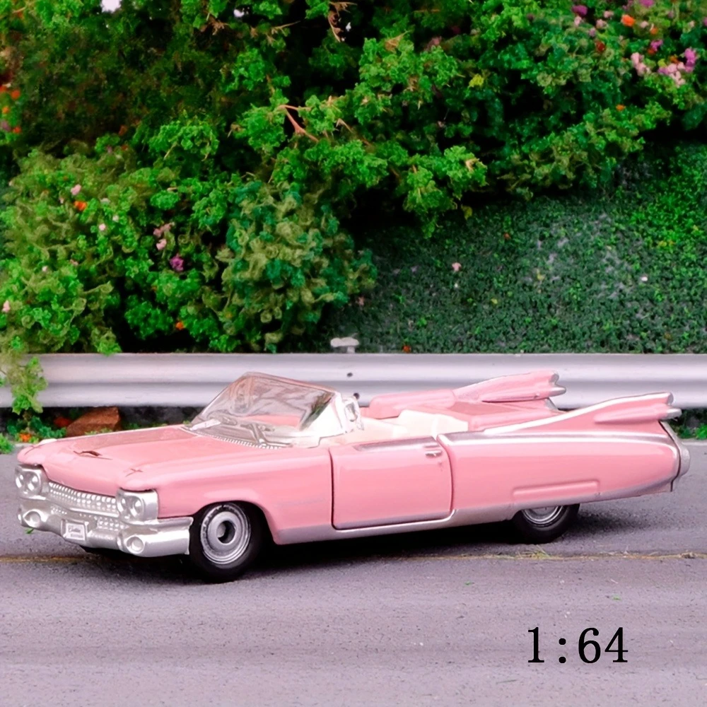 Simulation 1:64 Alloy 1959 for Cadillac Car Model Youngsters's Toy Car Ornament Glide Car Model Boy Toy Birthday Gift
Simulation 1:64 Alloy 1959 for Cadillac Car Model Youngsters's Toy Car Ornament Glide Car Model Boy Toy Birthday Gift