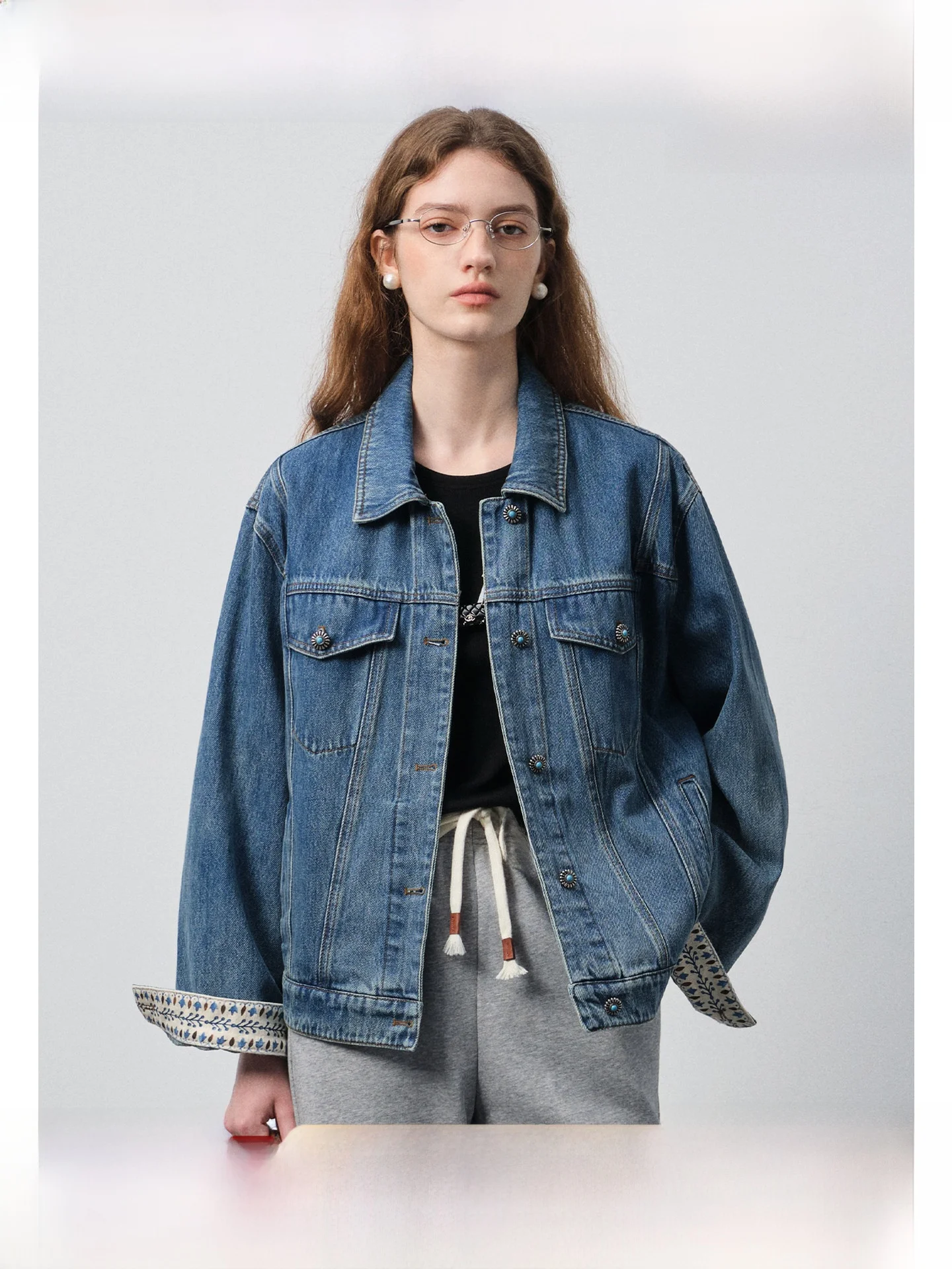 Vega Chang Women's Floral Sve ort Jaet Spring 2026 Casual Versatile Denim Outerwear Loose Fit Long Sve Button Closure
Vega Chang Women's Floral Sve ort Jaet Spring 2026 Casual Versatile Denim Outerwear Loose Fit Long Sve Button Closure