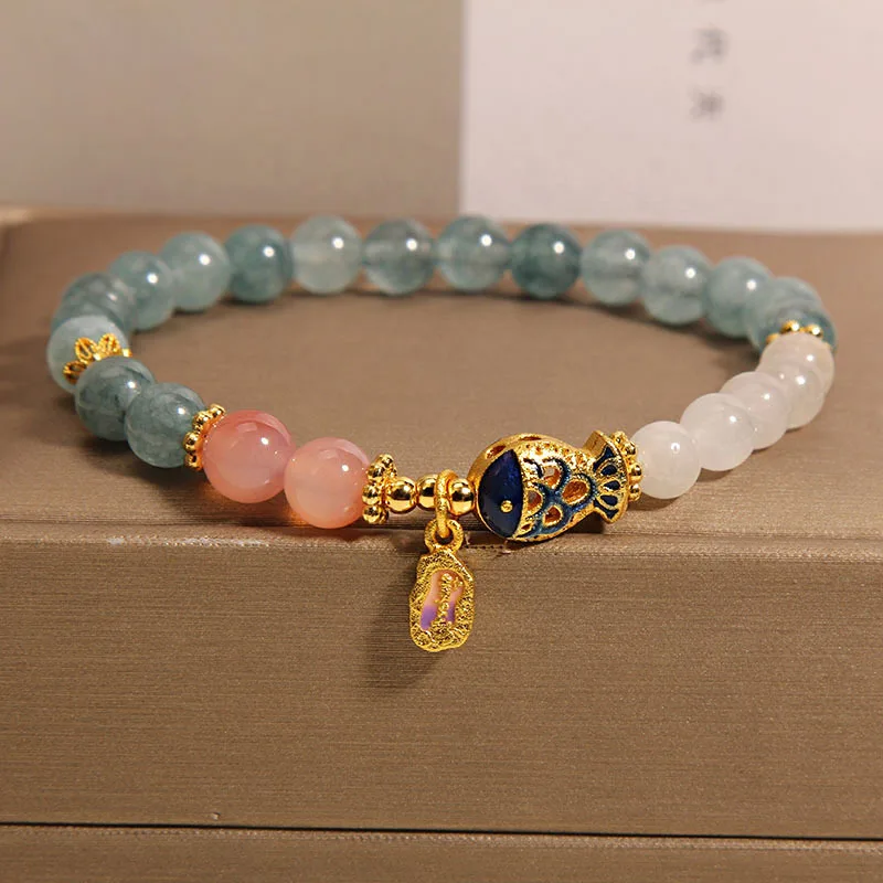 Браслет из натурального синего нефрита и белого нефритового кристалла, полностью ручной работы.
Браслет из натурального синего нефрита и белого нефритового кристалла, полностью ручной работы.