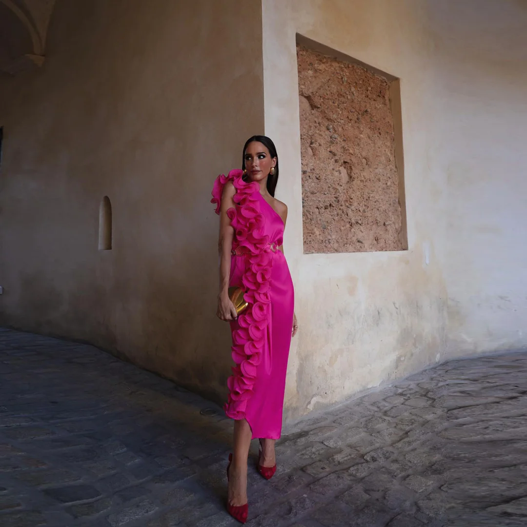 Rose Red One Shoulder Prom Dress Simple Tea Length Saudi Arabia Evening Dresses Formal Gown With Pleate Ruffle Vestidos De Novia
Rose Red One Shoulder Prom Dress Simple Tea Length Saudi Arabia Evening Dresses Formal Gown With Pleate Ruffle Vestidos De Novia