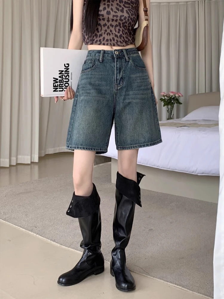 Retro Straight Leg Five-Quarter Denim Shorts Women's Summer plus Size High Waist Slimming Loose Wide Leg Mid-Length Pants
Retro Straight Leg Five-Quarter Denim Shorts Women's Summer plus Size High Waist Slimming Loose Wide Leg Mid-Length Pants