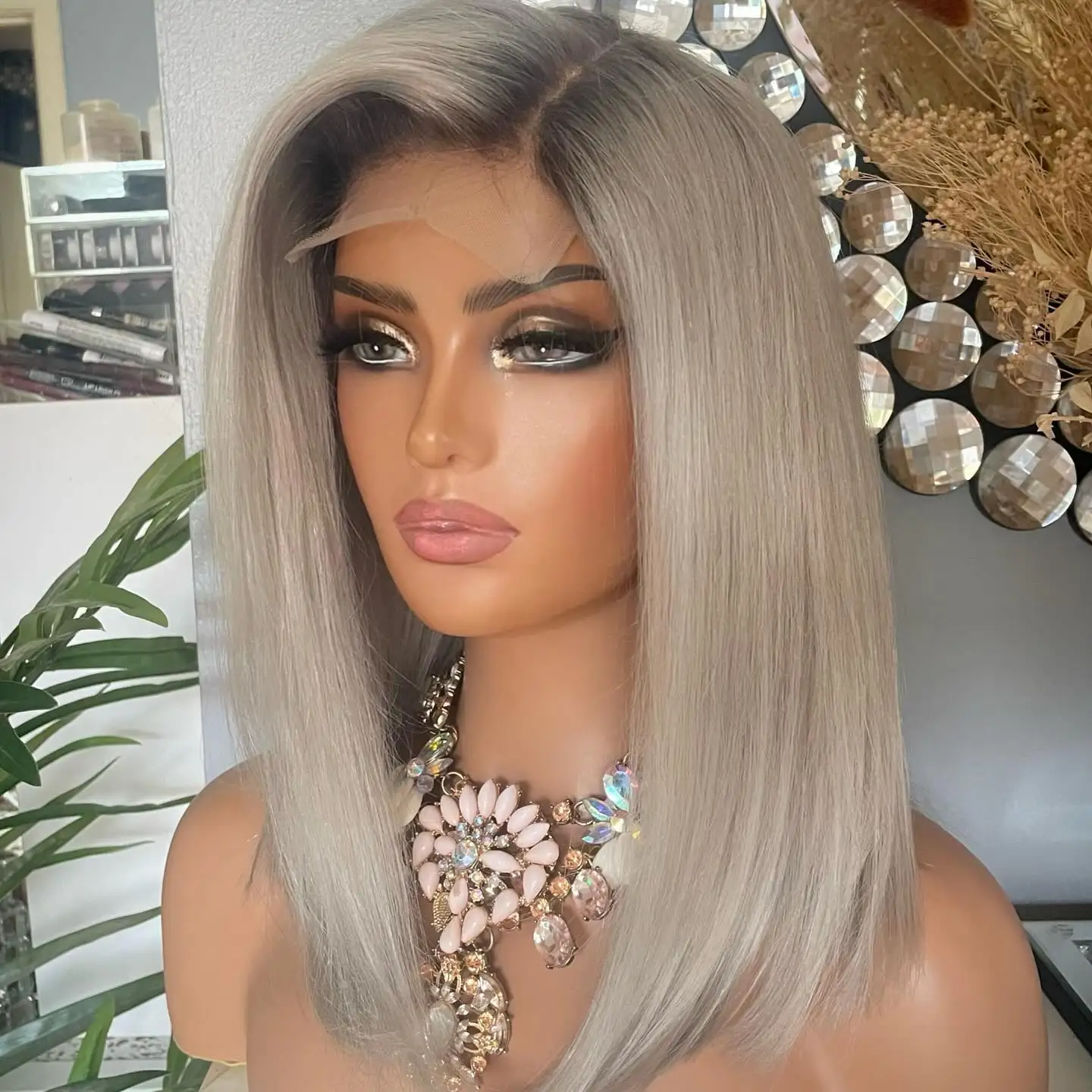 High Density lace wigs Silky Straight Platinum Blonde Wig Short Dark Roots women's cosplay Natural Looking
High Density lace wigs Silky Straight Platinum Blonde Wig Short Dark Roots women's cosplay Natural Looking