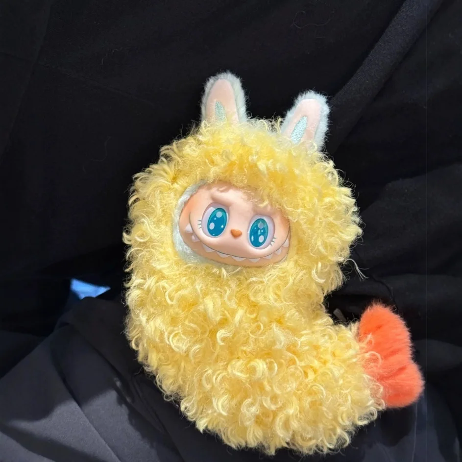 Изменение нового продукта Baby LABUBU, виниловая плюшевая кукла с лицом, одежда, милая сумка для девочек, подвеска Deadline и ключ (без куклы) 
Изменение нового продукта Baby LABUBU, виниловая плюшевая кукла с лицом, одежда, милая сумка для девочек, подвеска Deadline и ключ (без куклы)