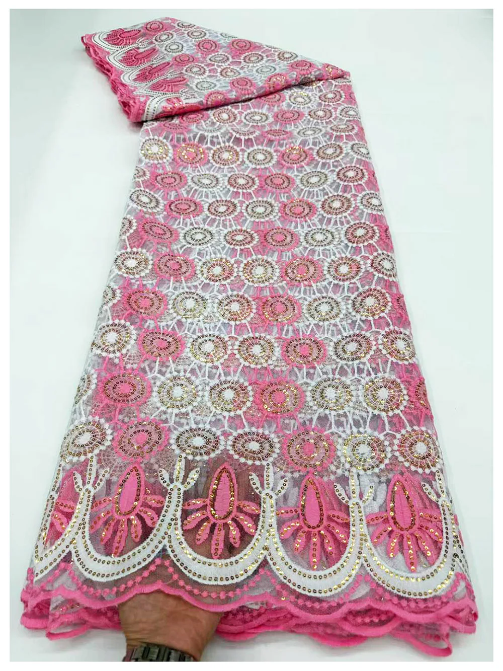 Африканский тюль, сетчатые кружева, сетчатый материал со стразами и блестками, вышитые шелковыми белыми французскими тканьми, нигерийские платья OR46313
Африканский тюль, сетчатые кружева, сетчатый материал со стразами и блестками, вышитые шелковыми белыми французскими тканьми, нигерийские платья OR46313