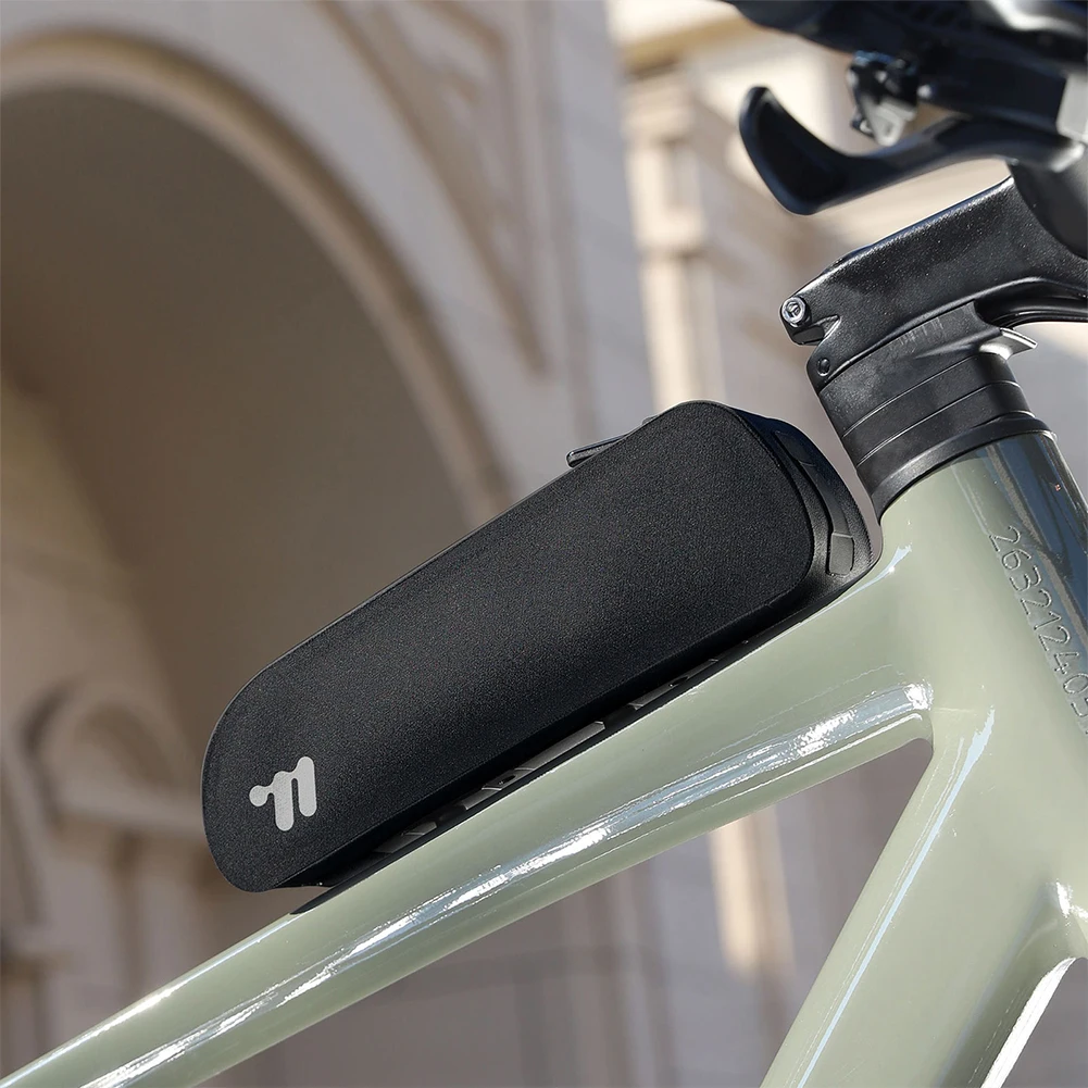 0.7L Bicycle Top Tube Bag Waterproof Cycling Tools Storage Bag TPU Cycling Front Bag for Outdoor Riding
0.7L Bicycle Top Tube Bag Waterproof Cycling Tools Storage Bag TPU Cycling Front Bag for Outdoor Riding