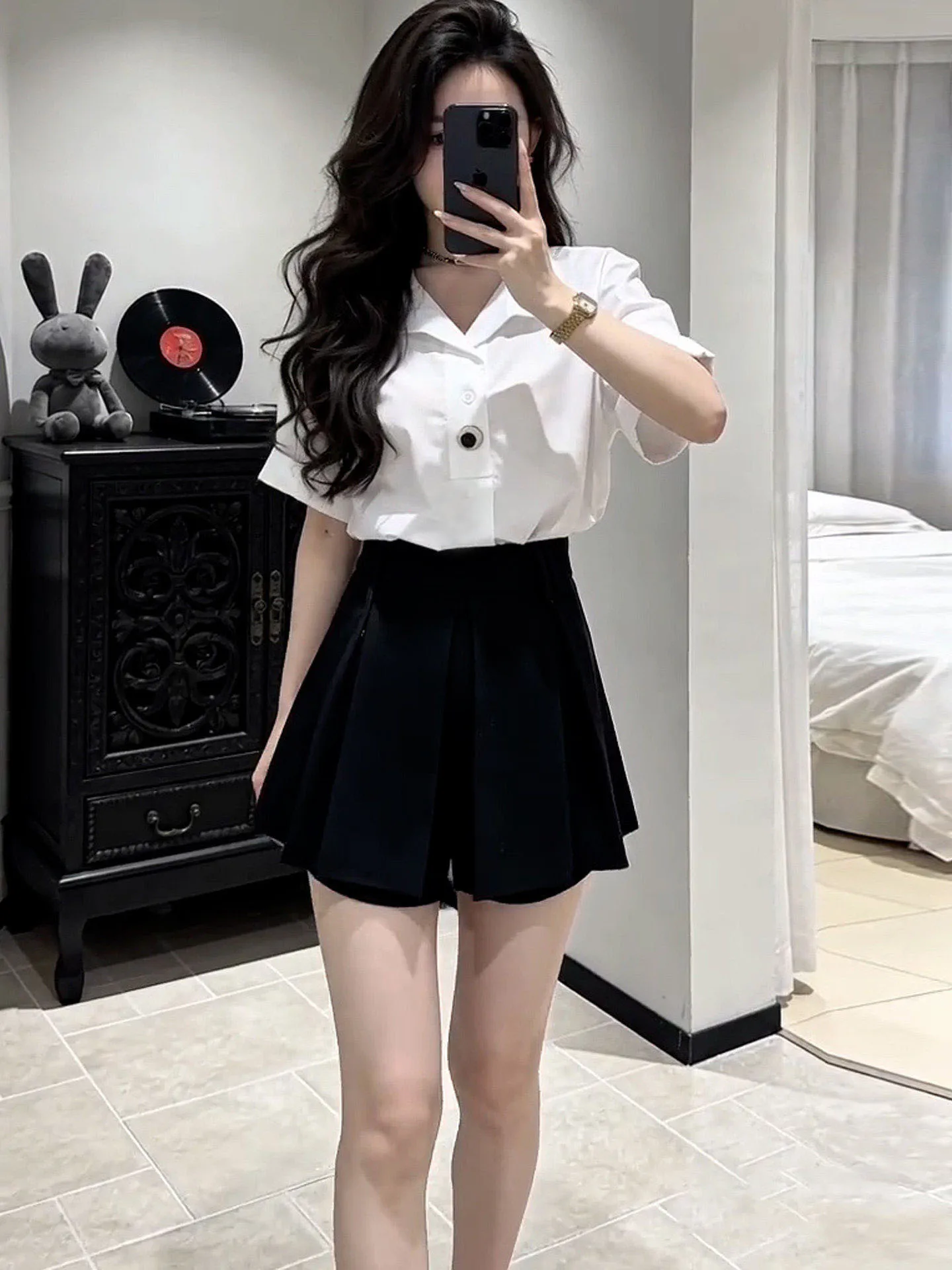 Women Elegant White Blouse V Neck Short Sleeve Office Button Loose Casual Top Fashion Workwear Summer Streetwear Shirt
Women Elegant White Blouse V Neck Short Sleeve Office Button Loose Casual Top Fashion Workwear Summer Streetwear Shirt