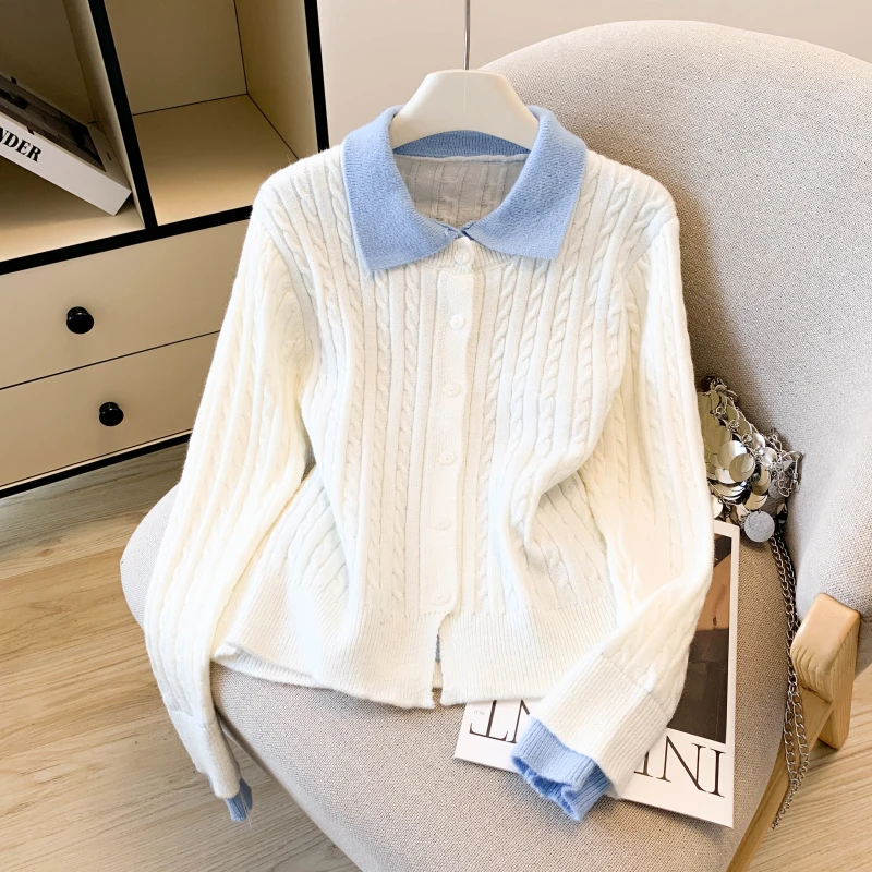 Женский вязаный открытый кардиган с воротником, весна-осень, длина до плеч, искусственный свитер из двух предметов с воротником, верхняя одежда
Женский вязаный открытый кардиган с воротником, весна-осень, длина до плеч, искусственный свитер из двух предметов с воротником, верхняя одежда