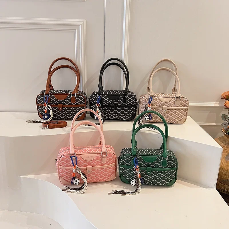  Осень 202, новая сумка для боулинга, модная сумка через плечо/плечо/подмышки, многосторонняя сумка, просторная дизайнерская сумка в форме подушки для женщин
Осень 202, новая сумка для боулинга, модная сумка через плечо/плечо/подмышки, многосторонняя сумка, просторная дизайнерская сумка в форме подушки для женщин