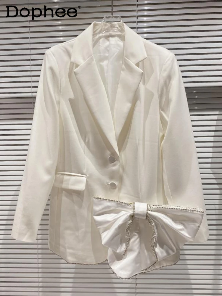Fashion Rhinestone Edge Shiny Big Bow Suit Jacket Female Spring Autumn Korean Loose Long Sleeve White Blazers for Women
Fashion Rhinestone Edge Shiny Big Bow Suit Jacket Female Spring Autumn Korean Loose Long Sleeve White Blazers for Women