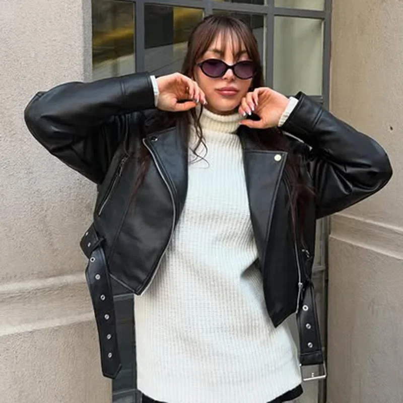 Solid Vintage PU Leather Jackets with Grommet Belt Women Fashion Turn Down Collar Long Sleeve Zippers Slim Casual Street Coats
Solid Vintage PU Leather Jackets with Grommet Belt Women Fashion Turn Down Collar Long Sleeve Zippers Slim Casual Street Coats
