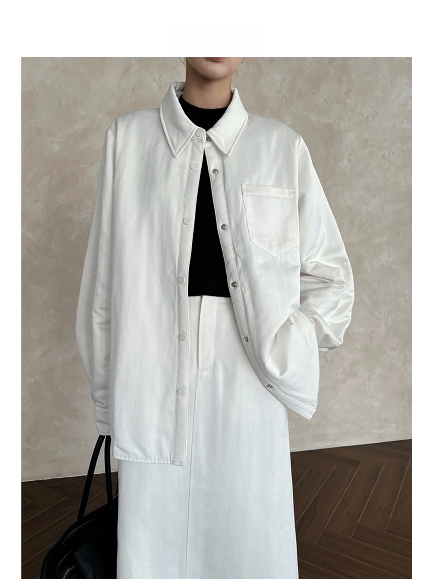 Повседневная свободная женская хлопковая куртка с воротником, теплая верхняя одежда, модная универсальная однотонная корейская длинная кофта
Повседневная свободная женская хлопковая куртка с воротником, теплая верхняя одежда, модная универсальная однотонная корейская длинная кофта