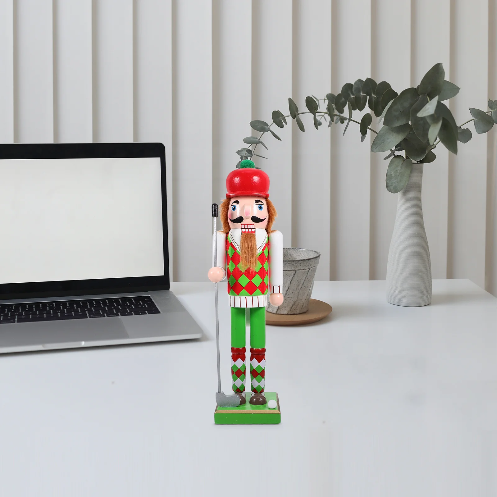 Christmas Nutcracker Wooden Craft Bright Color Golf Theme Small Nutcracker Figure Xmas Home Decoration Wood Xmas Nutcrackers
Christmas Nutcracker Wooden Craft Bright Color Golf Theme Small Nutcracker Figure Xmas Home Decoration Wood Xmas Nutcrackers