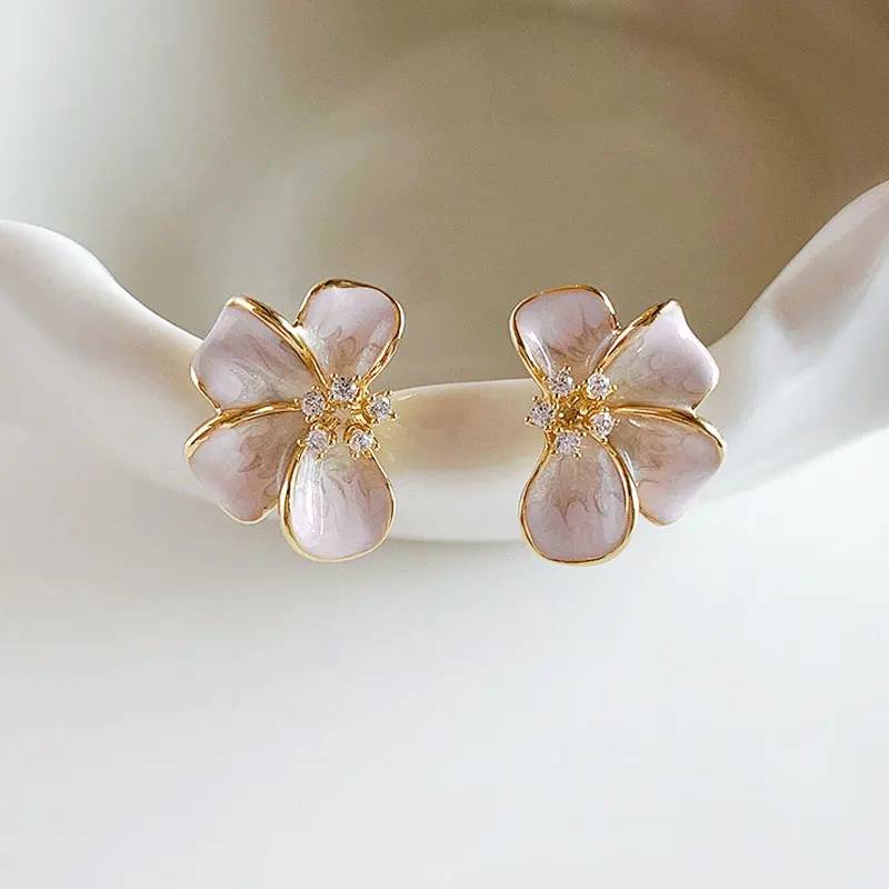 New Trendy Pink White Flowers Stud Earrings for Women Girls Post Spring Summer Cute Jewelrys Gifts
New Trendy Pink White Flowers Stud Earrings for Women Girls Post Spring Summer Cute Jewelrys Gifts