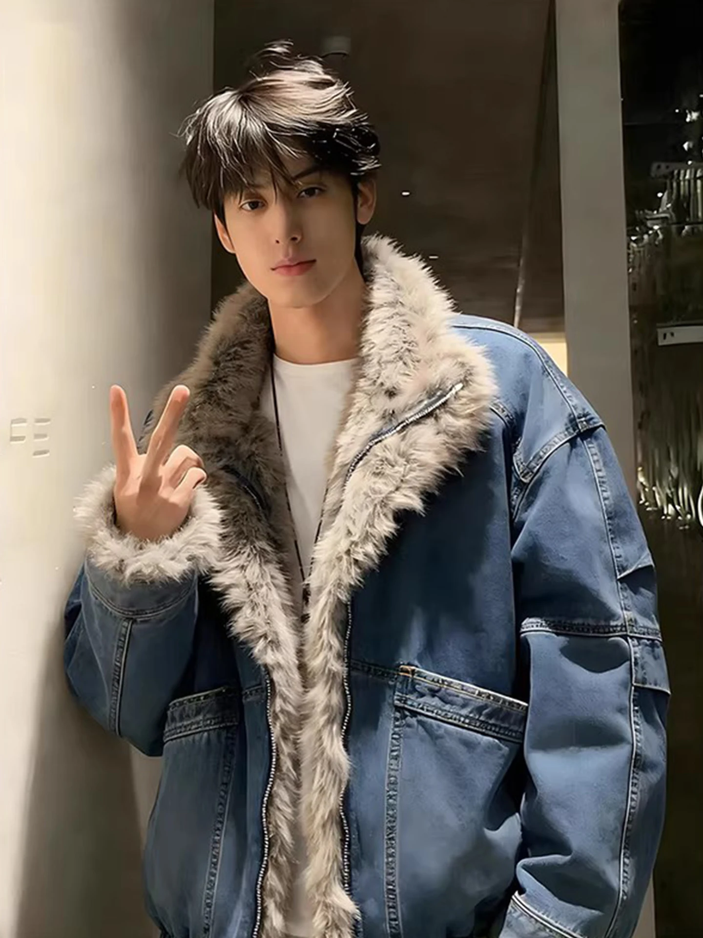 Waed Denim Cotton Jaet Men's Winter Thiened High-End Flap Fur Collar Workwear Jaet Youth Trend Warm Long Sve Zipper
Waed Denim Cotton Jaet Men's Winter Thiened High-End Flap Fur Collar Workwear Jaet Youth Trend Warm Long Sve Zipper