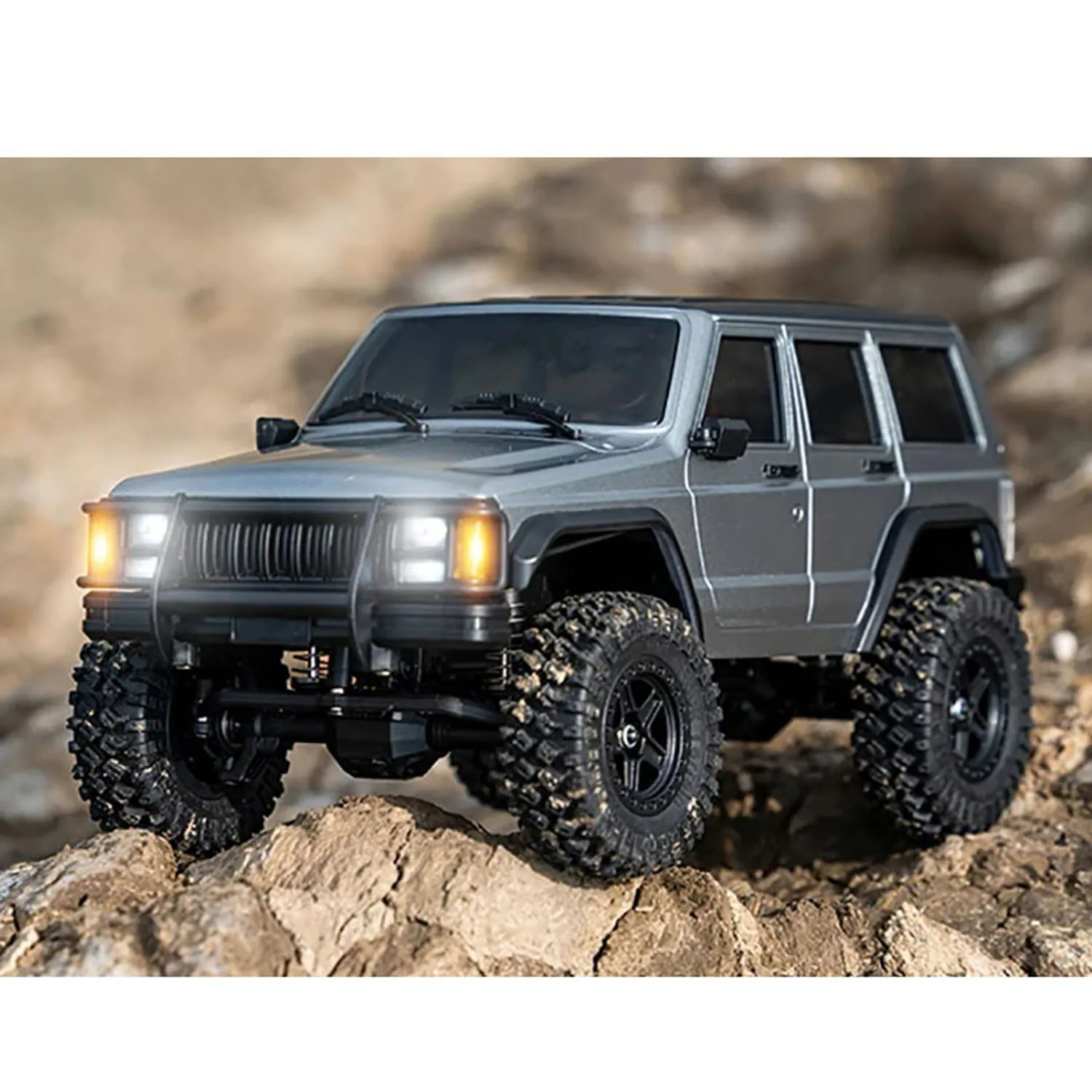 1/18 Four Wheel Drive Remote Control Rock Crawler 8562 RC Multi-Terrain Off Road Car 3Speed Motor ESC Servo Light System Battery
1/18 Four Wheel Drive Remote Control Rock Crawler 8562 RC Multi-Terrain Off Road Car 3Speed Motor ESC Servo Light System Battery