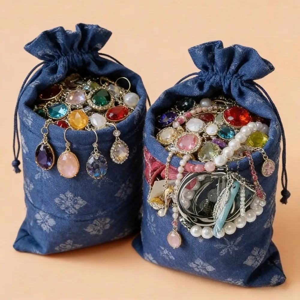 1pcs Fashion Jewelry Mystery Box: Random Assorted Necklace, Earrings, Bracelet & Ring Set, Trendy Gorgeous Accessories Gift for Women
1pcs Fashion Jewelry Mystery Box: Random Assorted Necklace, Earrings, Bracelet & Ring Set, Trendy Gorgeous Accessories Gift for Women