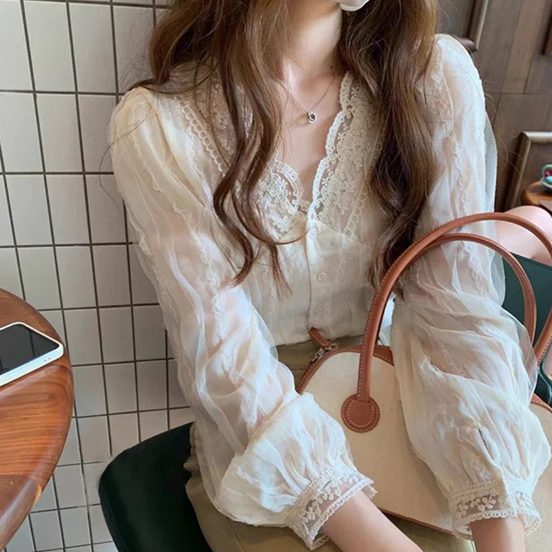 Chic Sweet Lace Shirt Women's Spring Fashion Bubble Long Sleeve V-Neck Mature Design Sense of Mature Top Women's Blouse
Chic Sweet Lace Shirt Women's Spring Fashion Bubble Long Sleeve V-Neck Mature Design Sense of Mature Top Women's Blouse