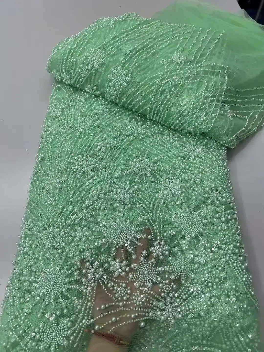 5Y Hot Sale Fashion Design African High Quality Groom Embroidery Beads Lace Sequins Beaded Fabrics For Wedding or Party Dress
5Y Hot Sale Fashion Design African High Quality Groom Embroidery Beads Lace Sequins Beaded Fabrics For Wedding or Party Dress