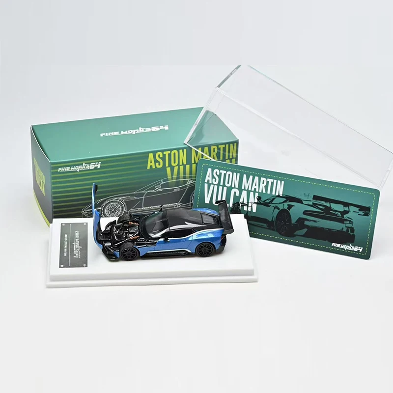 Предпродажа Fine Works 1:64 Vulcan Purpley Blue Литая под давлением диорама Коллекция моделей автомобилей Миниатюрные игрушки
Предпродажа Fine Works 1:64 Vulcan Purpley Blue Литая под давлением диорама Коллекция моделей автомобилей Миниатюрные игрушки