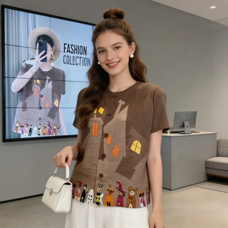 Miyake Pleated Round Neck Cardigan T-Shirt for Women Loose Fashion Casual Top Printed Plus Size Short Sleeve Pleated Shirt Pleat
Miyake Pleated Round Neck Cardigan T-Shirt for Women Loose Fashion Casual Top Printed Plus Size Short Sleeve Pleated Shirt Pleat