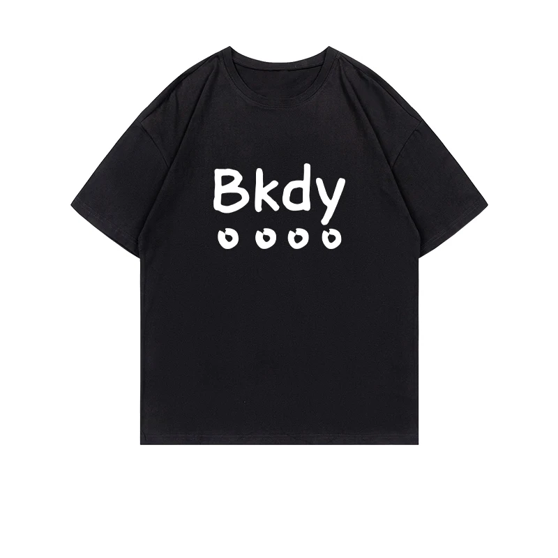 Простая хлопковая футболка с короткими рукавами и буквами для мужчин и женщин, новинка лета 2025, свободная и универсальная футболка 
Простая хлопковая футболка с короткими рукавами и буквами для мужчин и женщин, новинка лета 2025, свободная и универсальная футболка