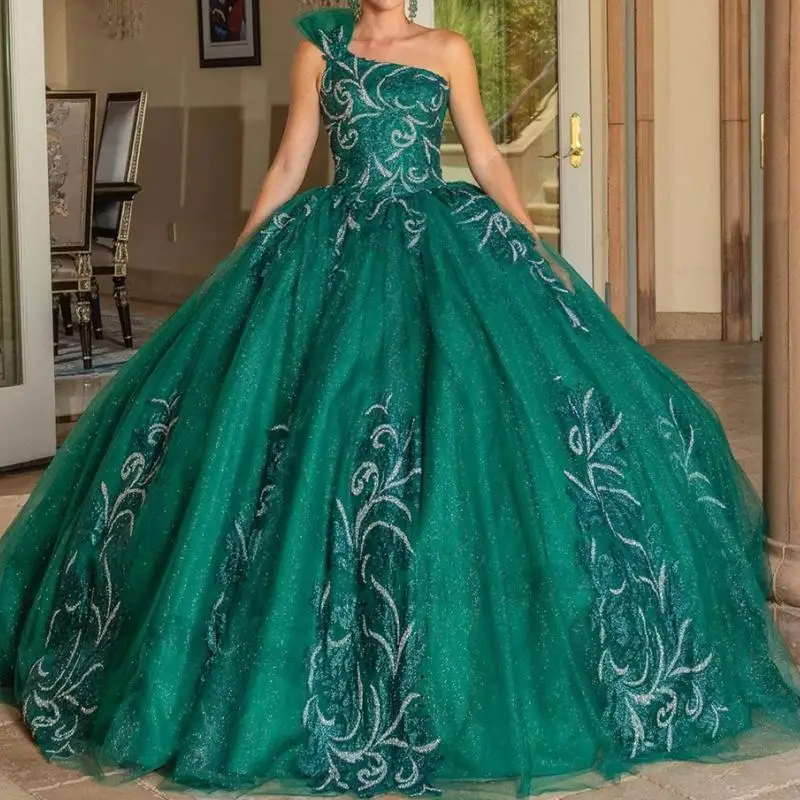 Винтажное изумрудное платье Quinceanera 2024 платье для выпускного вечера с аппликацией на одно плечо блестящее бальное платье принцессы Vestidos De 15 Quinceañ
Винтажное изумрудное платье Quinceanera 2024 платье для выпускного вечера с аппликацией на одно плечо блестящее бальное платье принцессы Vestidos De 15 Quinceañ