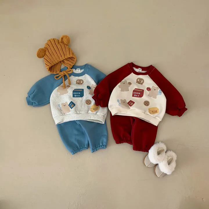 Winter 2025 Korean Kids Cartoon Bear Print Thick Cotton Hoodie & Pants Set Unisex Baby Toddler Warm Outfits 1-8 Years
Winter 2025 Korean Kids Cartoon Bear Print Thick Cotton Hoodie & Pants Set Unisex Baby Toddler Warm Outfits 1-8 Years