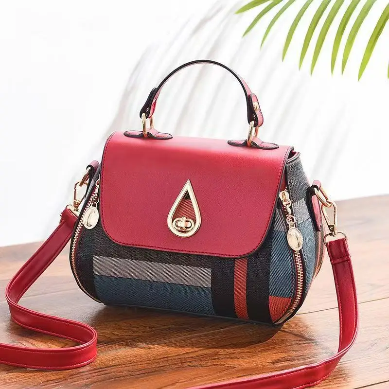 Vintage Pure Color Tote Bag 2025 Fashion New Quality PU Leather Women's Designer Handbag High Capacity Shoulder Messenger Bag
Vintage Pure Color Tote Bag 2025 Fashion New Quality PU Leather Women's Designer Handbag High Capacity Shoulder Messenger Bag