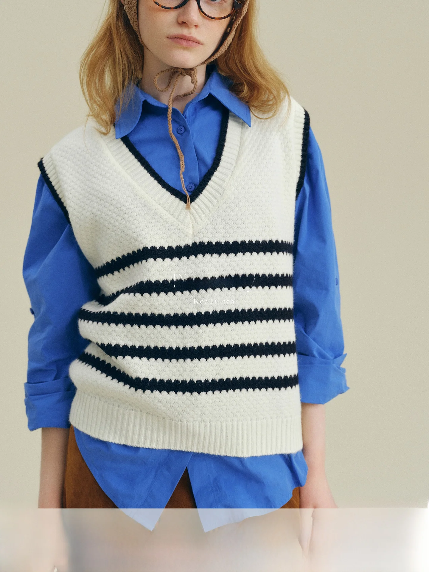 Вязаный жилет Rina Berry Commuter Sle V-Ne ort Svel в ретро-стиле с полосками, универсальный топ для женщин, модный и практичный.
Вязаный жилет Rina Berry Commuter Sle V-Ne ort Svel в ретро-стиле с полосками, универсальный топ для женщин, модный и практичный.