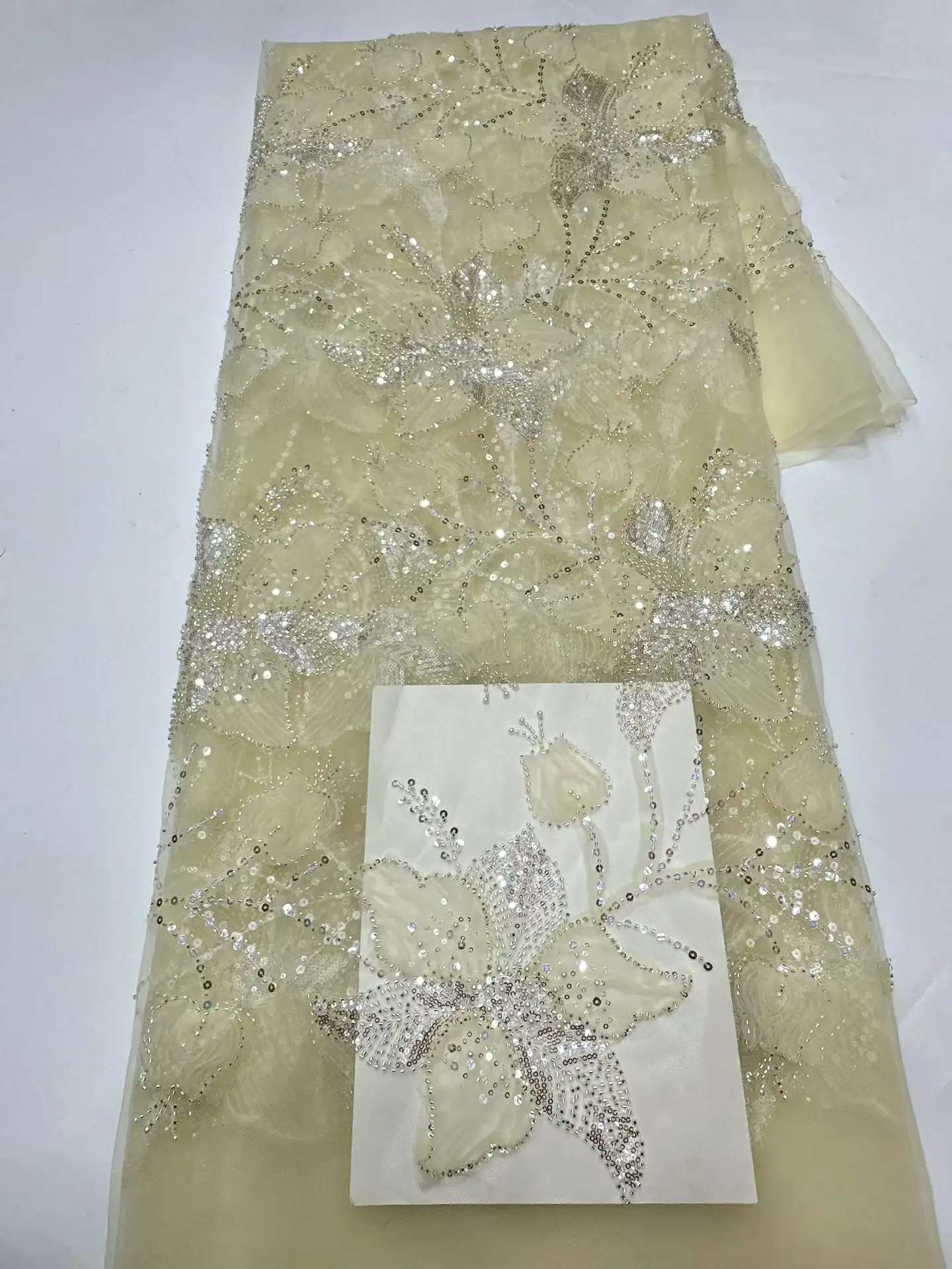 Luxury 3d African Fabric Lace High Quality 2026 Beaded Lace Fabric With Sequence Nigeria Embroidery Lace For Wedding Party Dress
Luxury 3d African Fabric Lace High Quality 2026 Beaded Lace Fabric With Sequence Nigeria Embroidery Lace For Wedding Party Dress