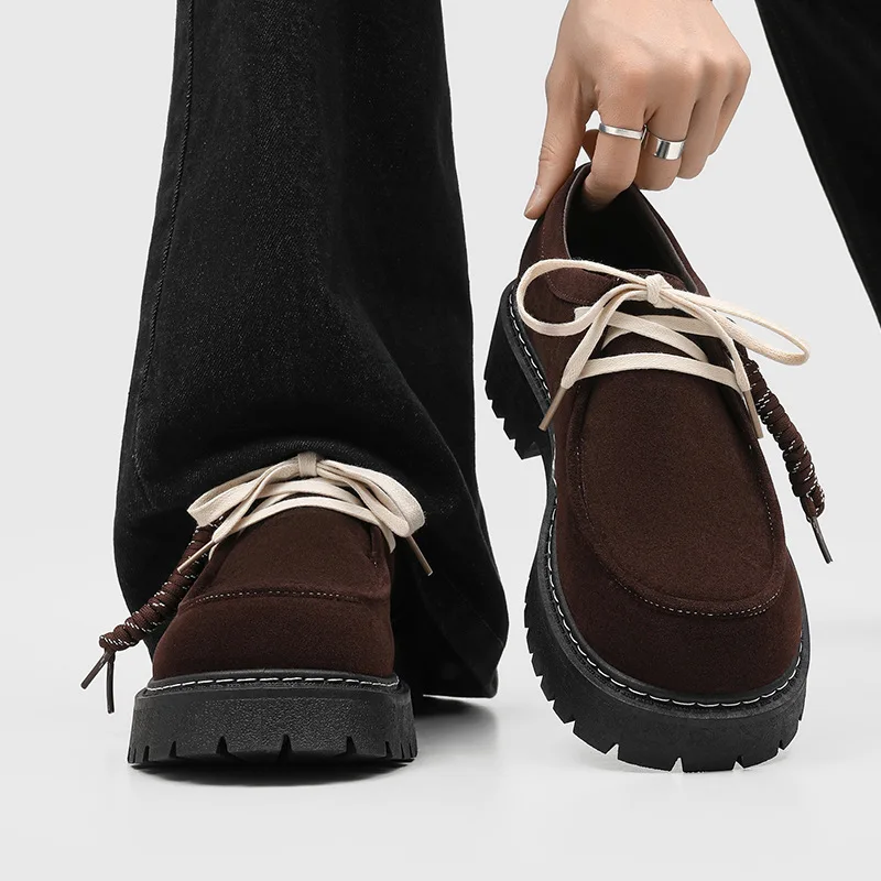 2026 Men's Retro Brown Suede Chunky Derby Shoes Casual Thick Sole Heightening Work Shoes New Non-slip Lace Up Platform Footwear
2026 Men's Retro Brown Suede Chunky Derby Shoes Casual Thick Sole Heightening Work Shoes New Non-slip Lace Up Platform Footwear