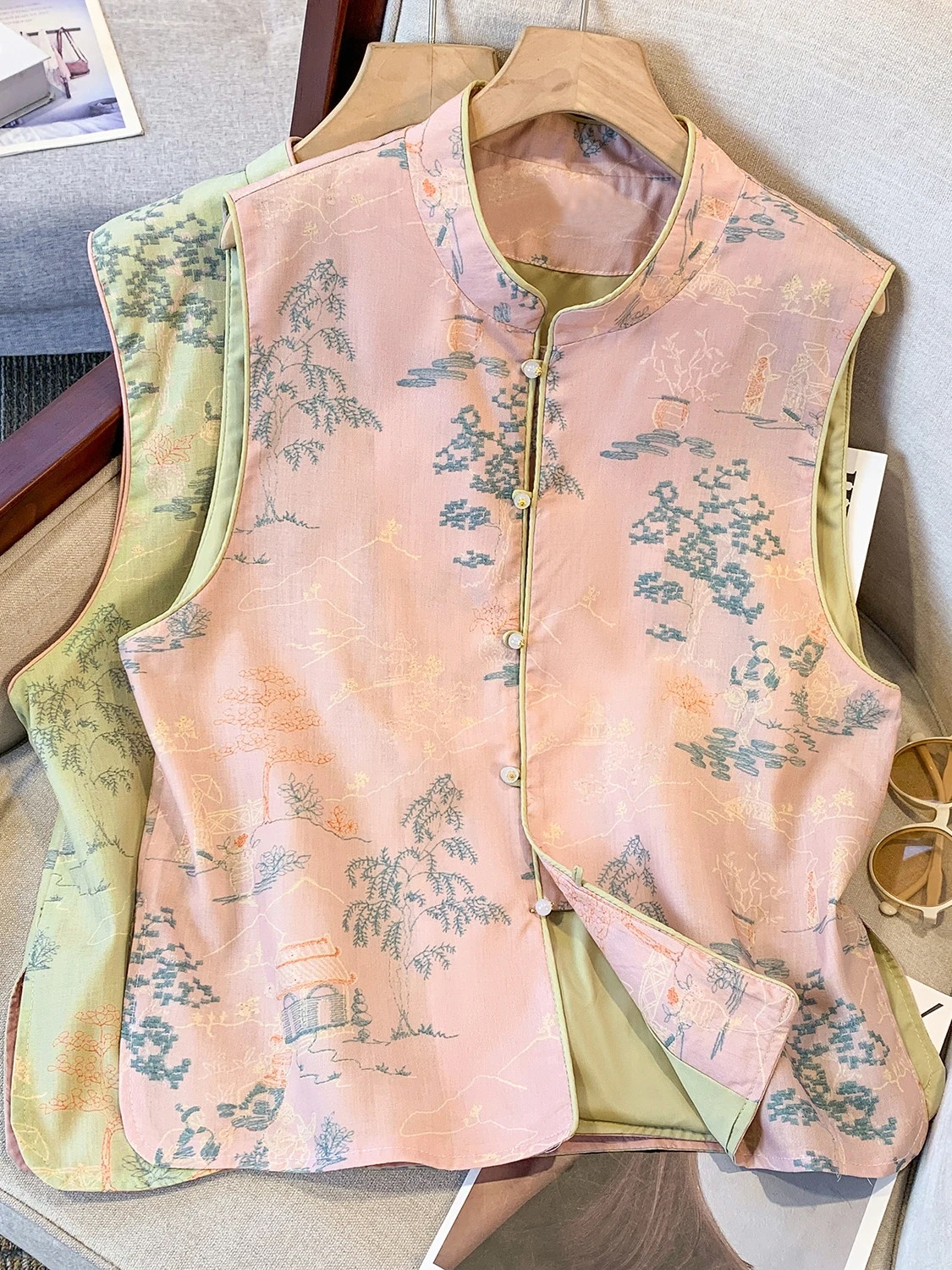 High-End Women's Sleeveless Vest Loose Fit round Neck Heavy Printing Casual Style Comfortable Breathable Summer Fashion
High-End Women's Sleeveless Vest Loose Fit round Neck Heavy Printing Casual Style Comfortable Breathable Summer Fashion