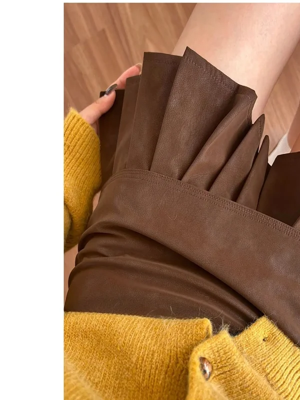 Женская плиссированная юбка А-силуэта больших размеров в клетку с высокой талией, модная, осенне-зимняя, в студенческом стиле
Женская плиссированная юбка А-силуэта больших размеров в клетку с высокой талией, модная, осенне-зимняя, в студенческом стиле