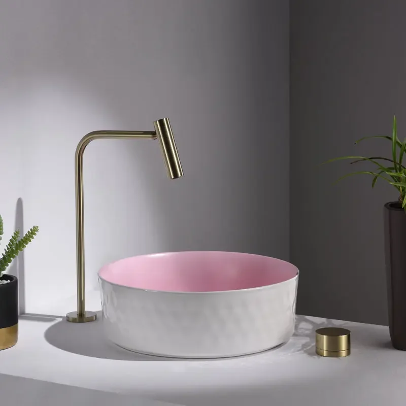 Gold Widespread Brass Basin Faucet Brush Bathroom Sink Tap Water Mixer Crane with Rotation Spout for Modern Lighting Decor
Gold Widespread Brass Basin Faucet Brush Bathroom Sink Tap Water Mixer Crane with Rotation Spout for Modern Lighting Decor