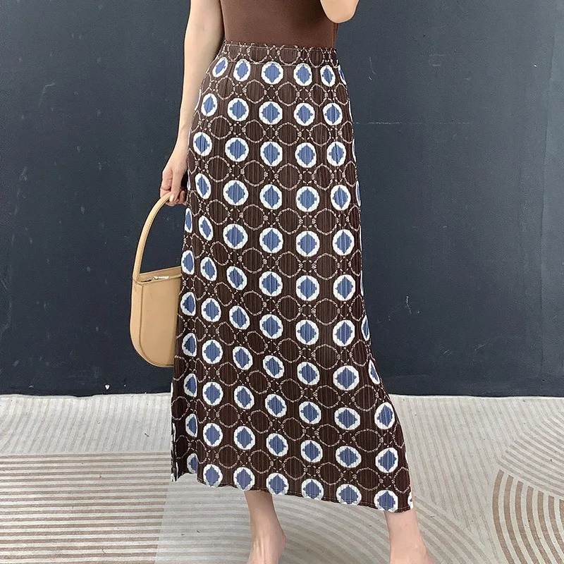 Miyake Pleated Printed Skirt 2026 Summer New Women's Elastic Waist Stretch Casual Vacation Wrinkle-Free Brown Mid-Length Skirt
Miyake Pleated Printed Skirt 2026 Summer New Women's Elastic Waist Stretch Casual Vacation Wrinkle-Free Brown Mid-Length Skirt