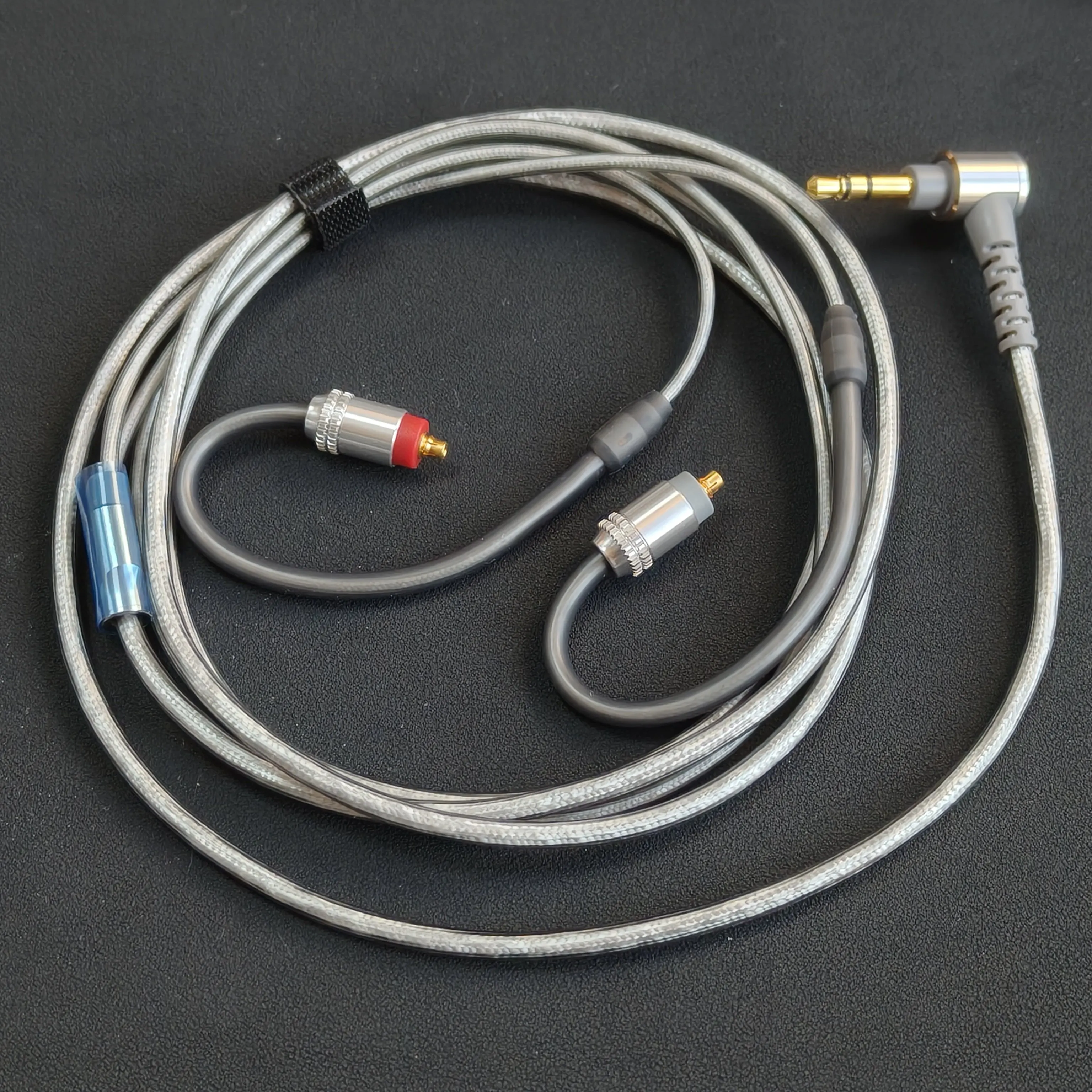 for Sony IER-Z1R, 3.5/4.4 Balanced Original Earphone Cable, Compatible with IER-M9 IER-M7 XBA-Z5
for Sony IER-Z1R, 3.5/4.4 Balanced Original Earphone Cable, Compatible with IER-M9 IER-M7 XBA-Z5