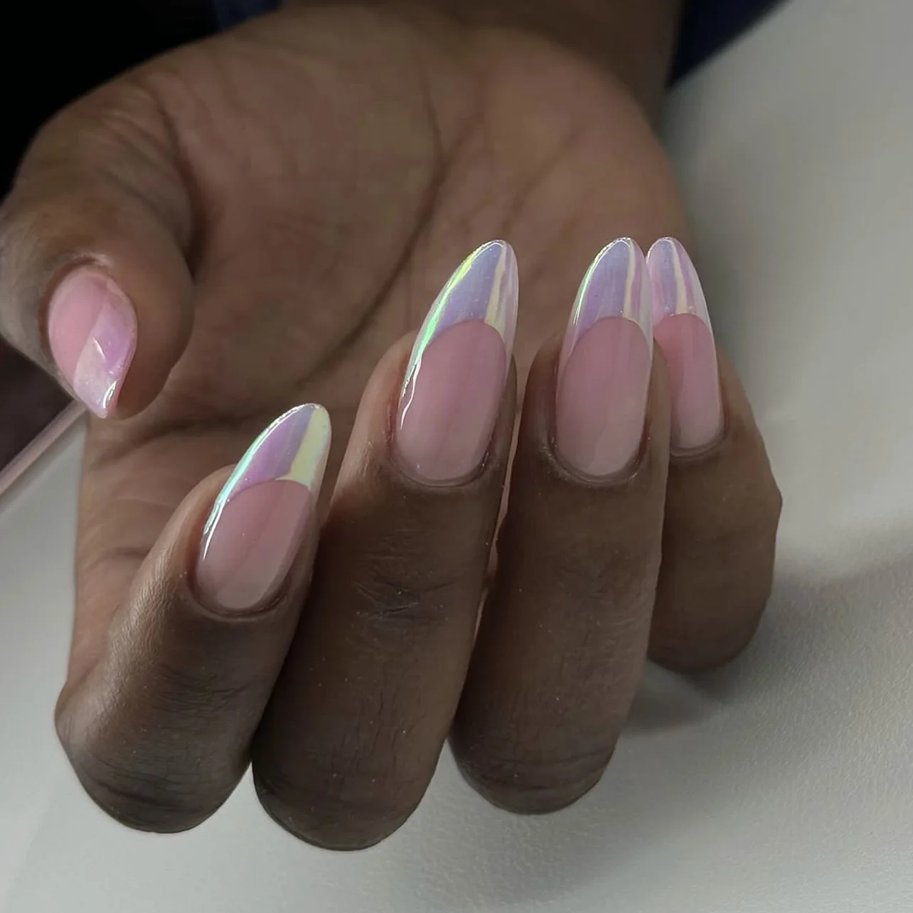 24pc Aurora French Nails Minimalist Color-Shifting Press-On Tips Medium-Short Almond & Mix Sizes
24pc Aurora French Nails Minimalist Color-Shifting Press-On Tips Medium-Short Almond & Mix Sizes