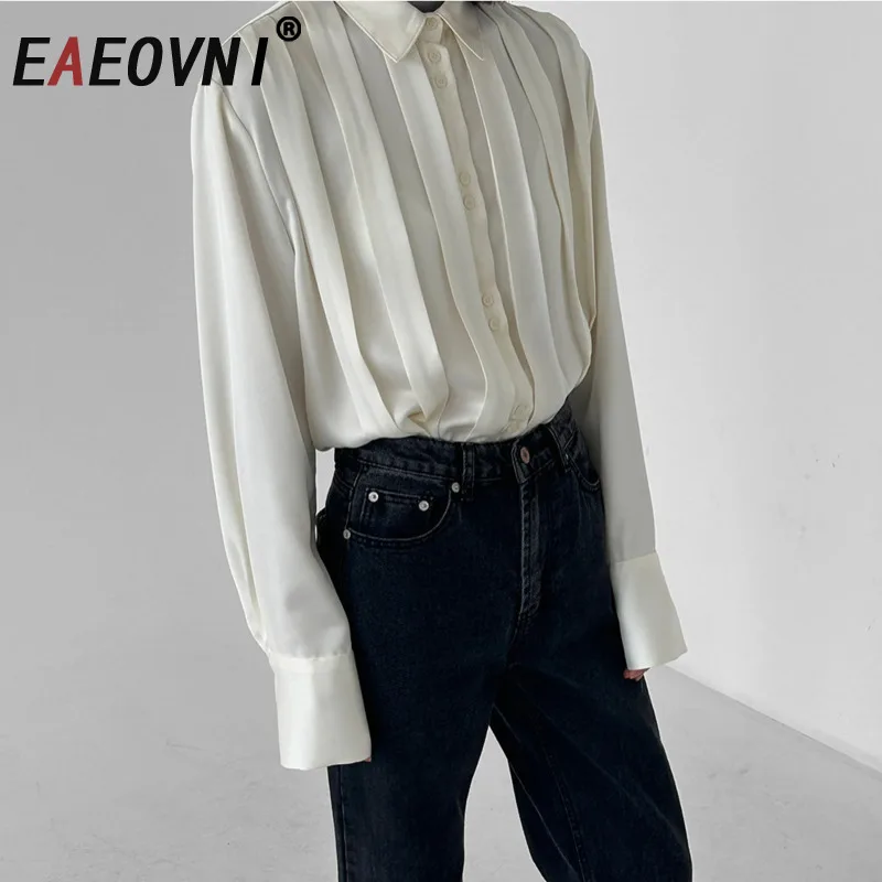 EAEOVNI Pleated Design Women's Shirt White Casual Lapel Collar Long Sleeve Button Blouse Fashion 2026 Spring New Office Lady
EAEOVNI Pleated Design Women's Shirt White Casual Lapel Collar Long Sleeve Button Blouse Fashion 2026 Spring New Office Lady