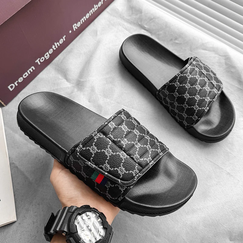 Summer beach slippers men's fashion comfortable breathable sandals indoor and outdoor sandals plus size 46 47
Summer beach slippers men's fashion comfortable breathable sandals indoor and outdoor sandals plus size 46 47