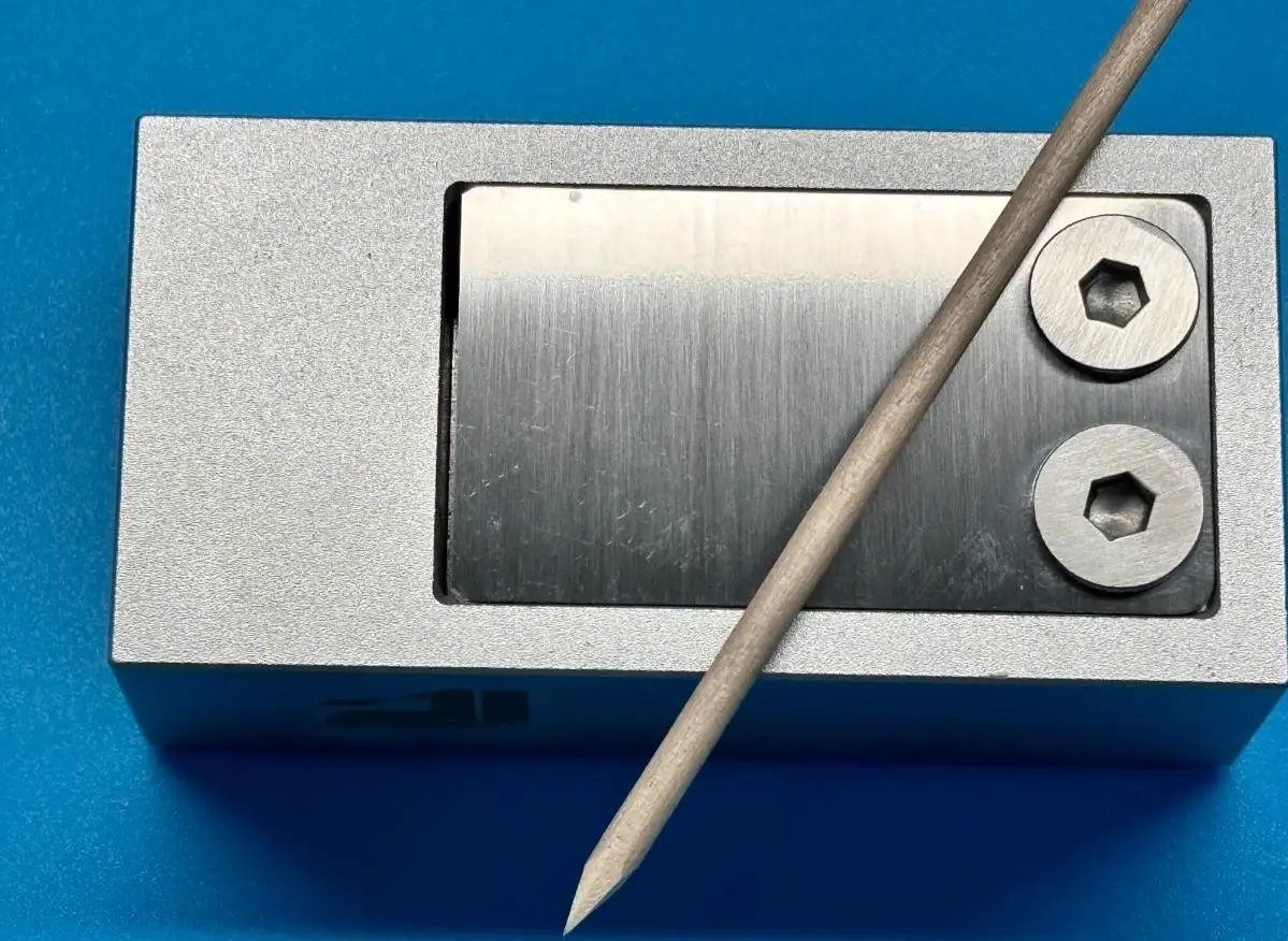 Инструменты для ремонта часов, бритва из алюминиевого сплава, ивовое дерево, лезвия из высокоскоростной стали для заточки ивовой палочки
Инструменты для ремонта часов, бритва из алюминиевого сплава, ивовое дерево, лезвия из высокоскоростной стали для заточки ивовой палочки