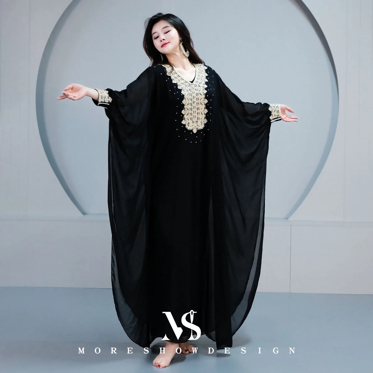 Belly Dance Robe for Women Elegant Persian Gulf Hair Dance Khaleegy Khaleeji Robe for Competition Performance Clothings Suits
Belly Dance Robe for Women Elegant Persian Gulf Hair Dance Khaleegy Khaleeji Robe for Competition Performance Clothings Suits