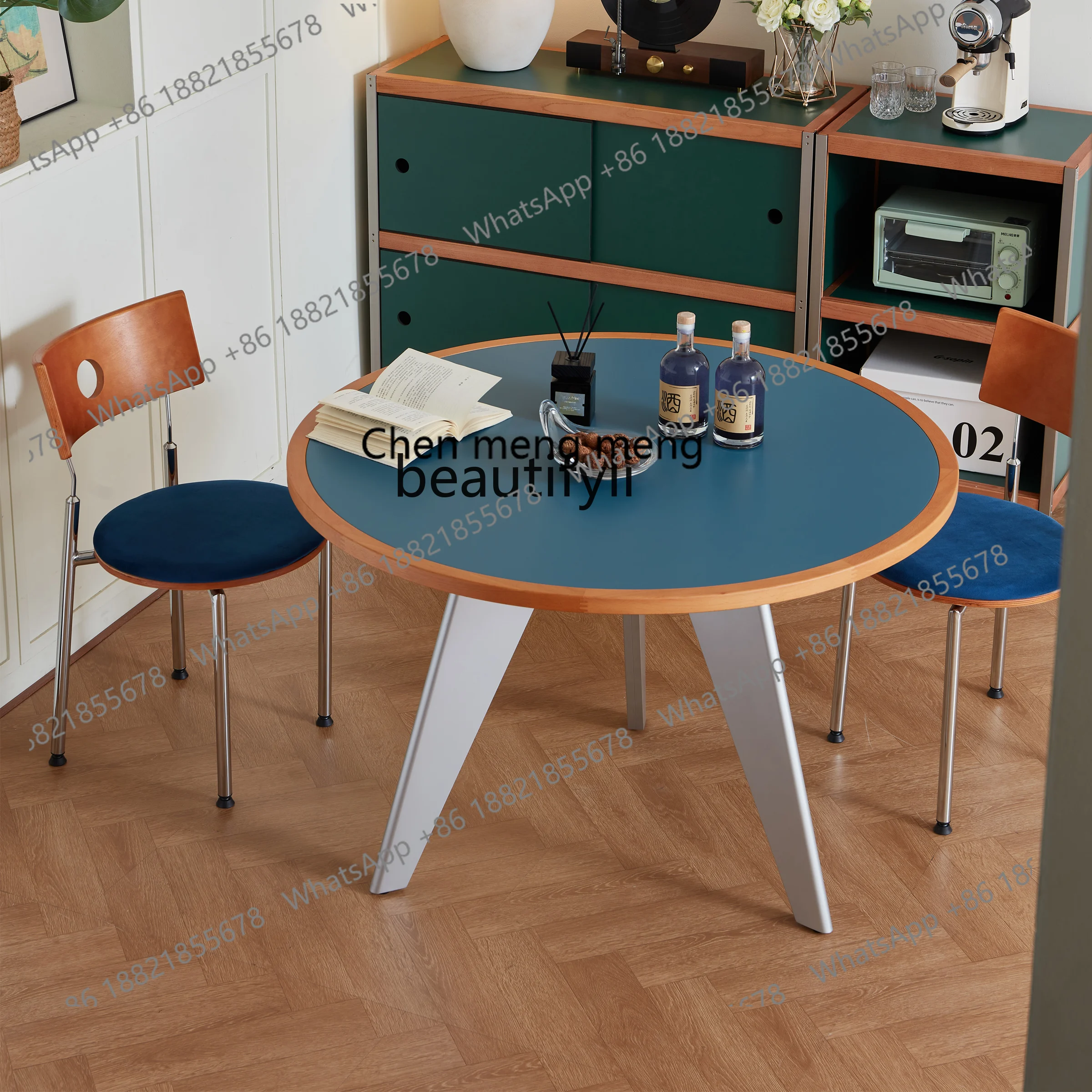 Round Table Nordic Style Bauhaus Stainless Steel Vintage Round Dining Table for Small Apartments
Round Table Nordic Style Bauhaus Stainless Steel Vintage Round Dining Table for Small Apartments