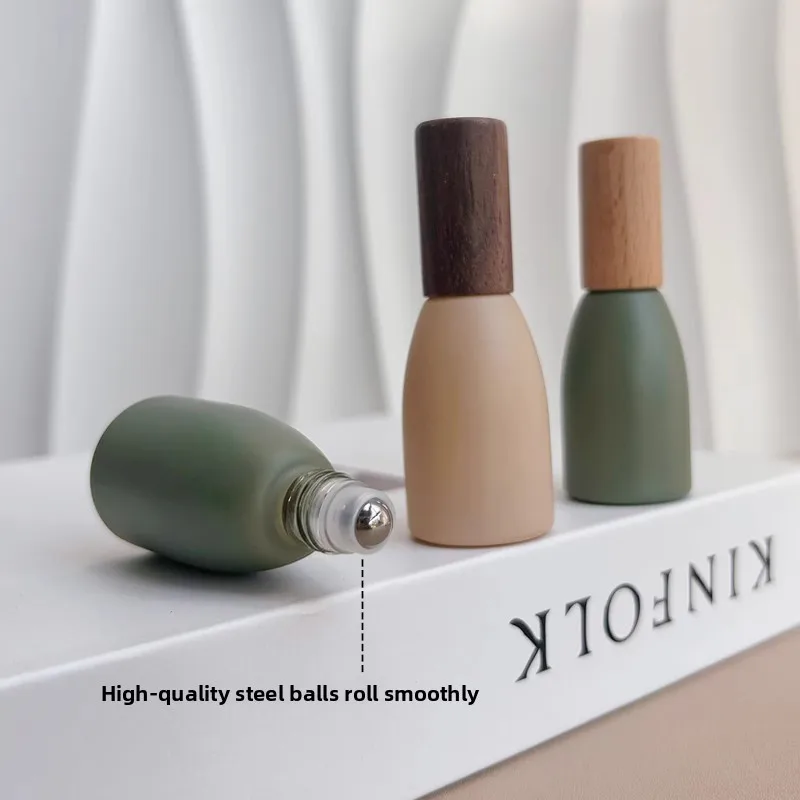 Portable Glass Perfume Bottle Empty Wood Lid Roll-on Bottle High Quality 10ml Essential Oil Roller Bottle Makeup Tool
Portable Glass Perfume Bottle Empty Wood Lid Roll-on Bottle High Quality 10ml Essential Oil Roller Bottle Makeup Tool