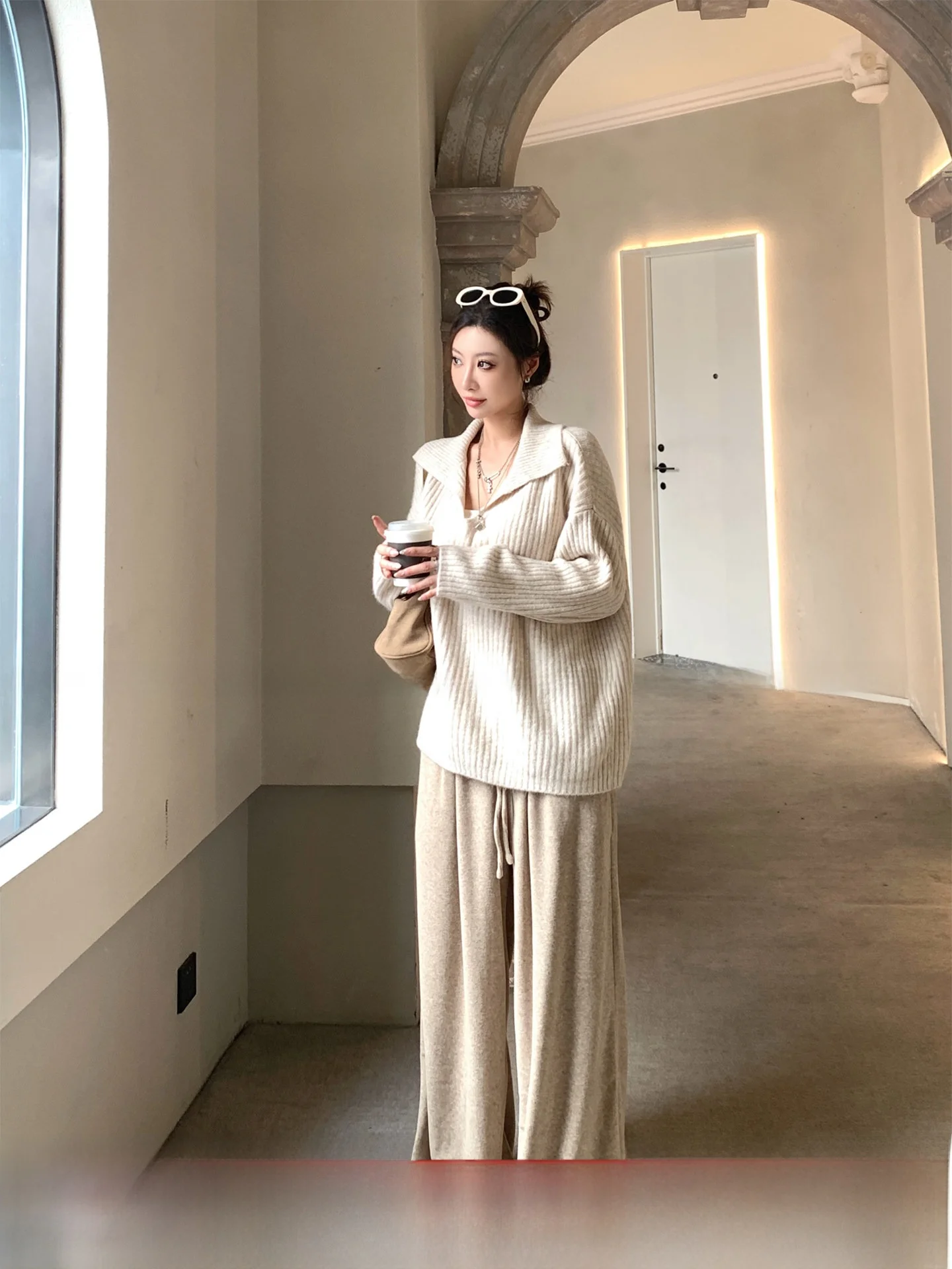 GV Big Brother Healing Aosphere Large Collar Striped Knitted Sweater Top for Women Autumn Winter New Sle Long Sve
GV Big Brother Healing Aosphere Large Collar Striped Knitted Sweater Top for Women Autumn Winter New Sle Long Sve