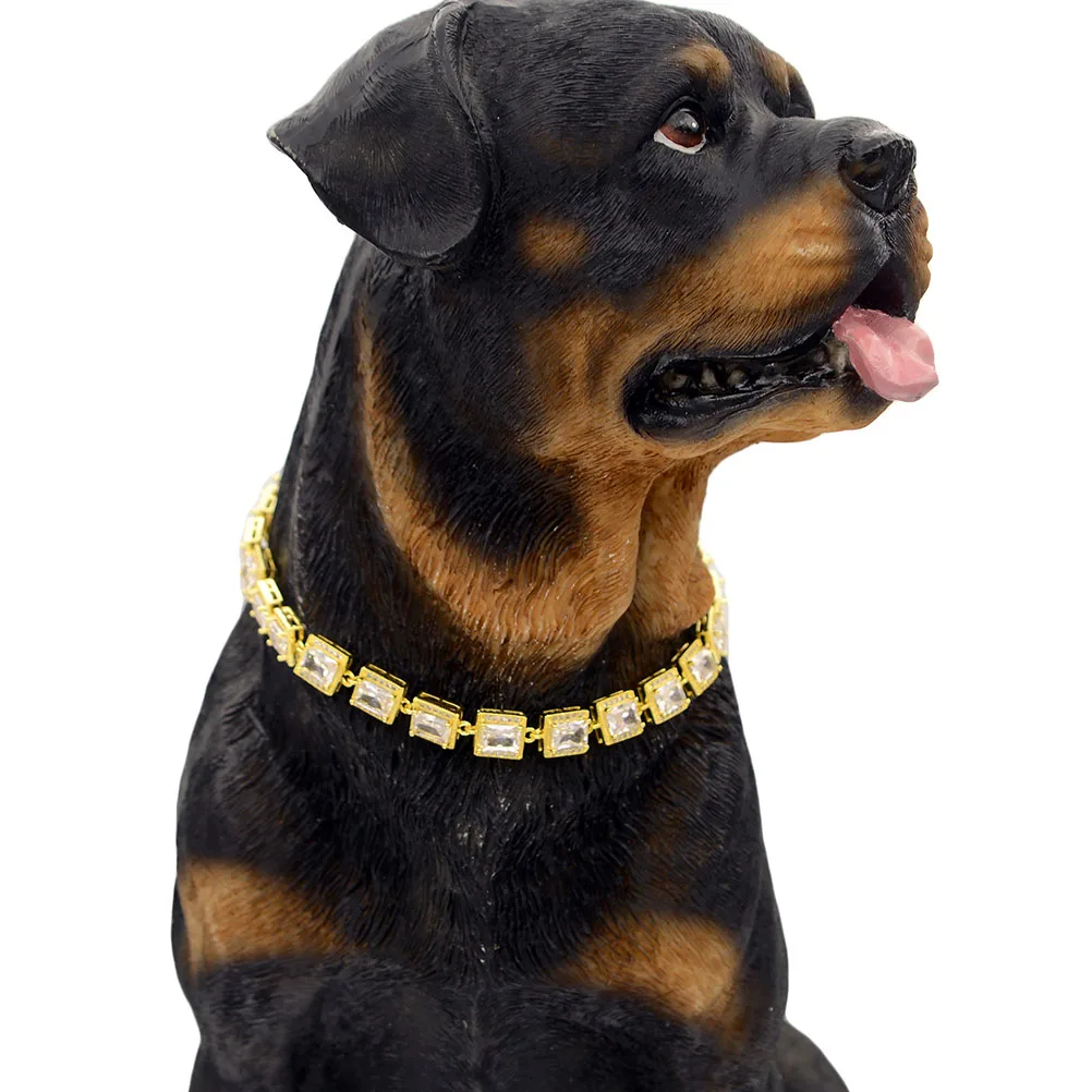 Stylish Dog Chain Necklace Titanium Steel Pet Collar For Medium Dogs Gold Cuban Link Collar Lightweight Comfortable Daily Wear
Stylish Dog Chain Necklace Titanium Steel Pet Collar For Medium Dogs Gold Cuban Link Collar Lightweight Comfortable Daily Wear