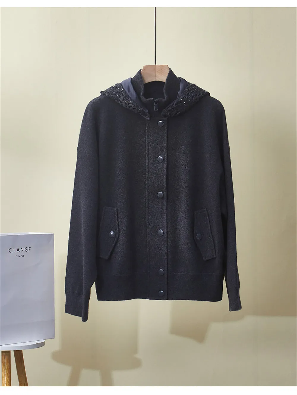 Winter New Women's Stand Up Collar Hooded Hook flower Loose Sequin Zipper Knitted Cashmere Cardigan Jacket
Winter New Women's Stand Up Collar Hooded Hook flower Loose Sequin Zipper Knitted Cashmere Cardigan Jacket