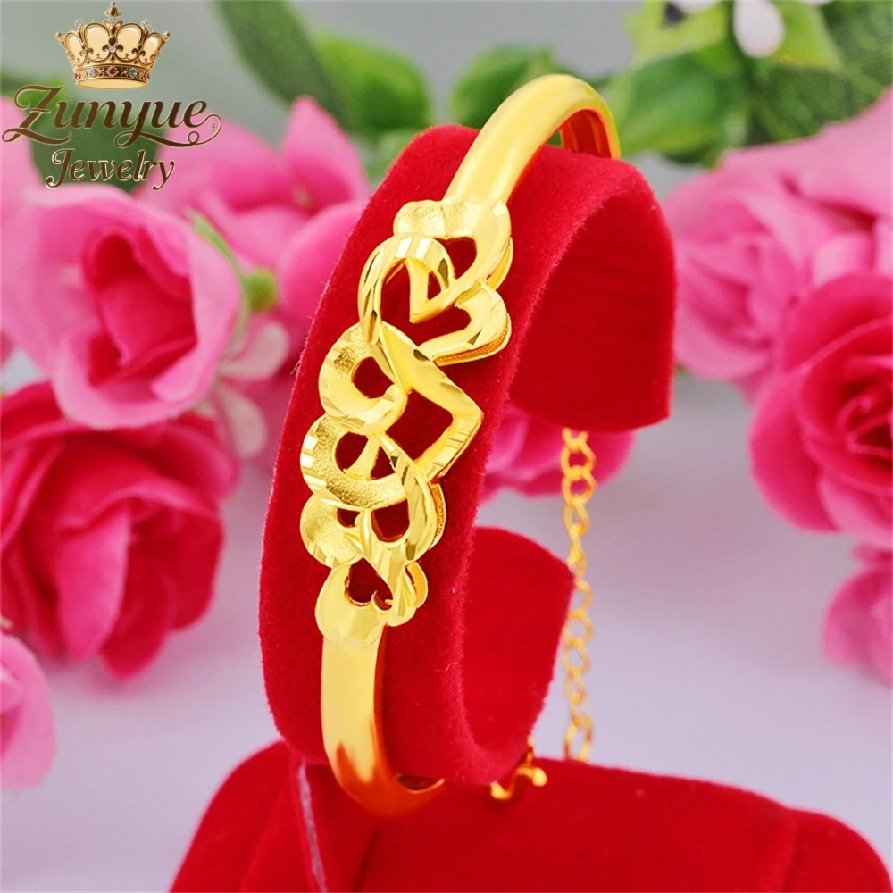 Sand Gold Hollowed-Out Heart-Shaped Bracelet Luxury Quality Jewelry Handicraft Fashion Jewelry Exquisite Charms Elegant Popular
Sand Gold Hollowed-Out Heart-Shaped Bracelet Luxury Quality Jewelry Handicraft Fashion Jewelry Exquisite Charms Elegant Popular