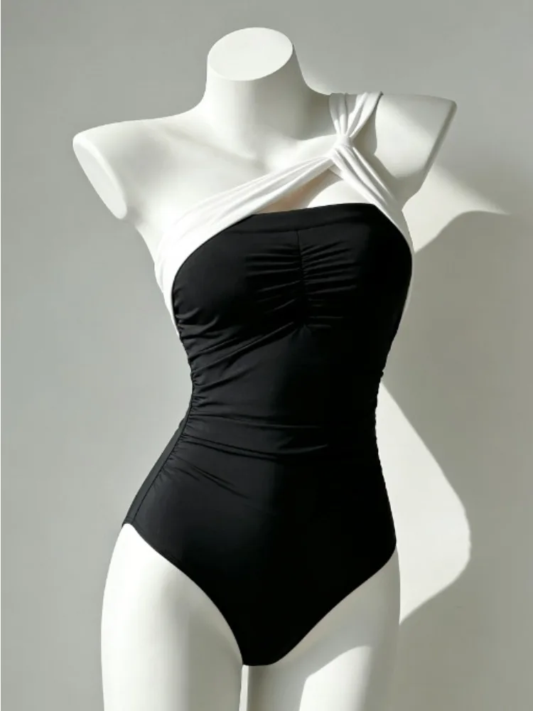 Новый модный летний комплект бикини 2026 Fairy Sweet с высокой талией и разрезом для женщин: трендовый купальник для пляжного отдыха и вечеринок
Новый модный летний комплект бикини 2026 Fairy Sweet с высокой талией и разрезом для женщин: трендовый купальник для пляжного отдыха и вечеринок