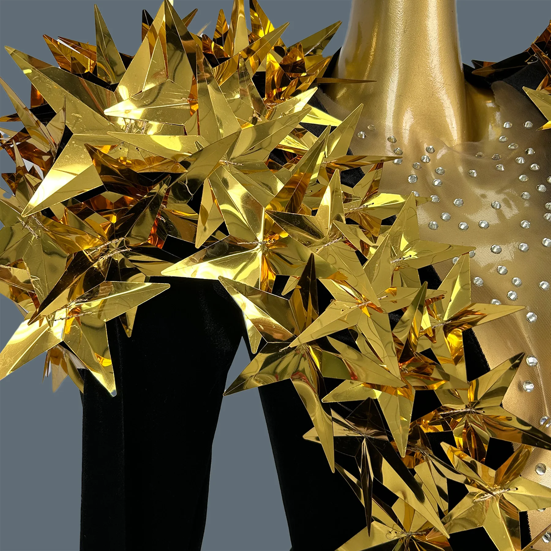 Sparkly Deep V Neck Tight Fitting Bodysuit Five-pointed Star Sequins Velvet High Cut Thong One Piece Dance Show Outfit Hengxing
Sparkly Deep V Neck Tight Fitting Bodysuit Five-pointed Star Sequins Velvet High Cut Thong One Piece Dance Show Outfit Hengxing