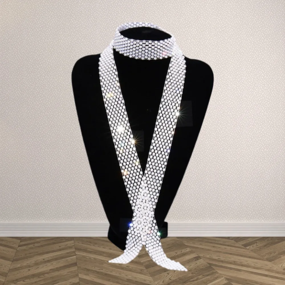 Галстук со стразами 90/130/150 см. Блестящий длинный галстук. Изысканный ажурный ослепительный галстук с украшением.
Галстук со стразами 90/130/150 см. Блестящий длинный галстук. Изысканный ажурный ослепительный галстук с украшением.